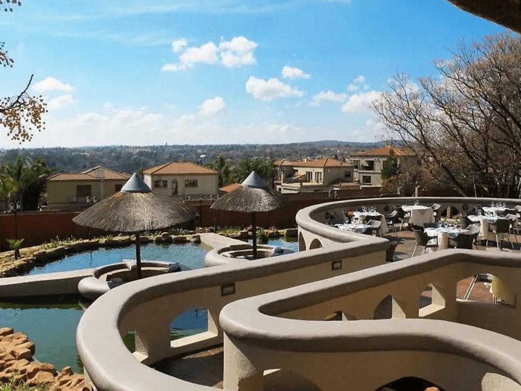 Beverly Hills Lodge - Pool 4