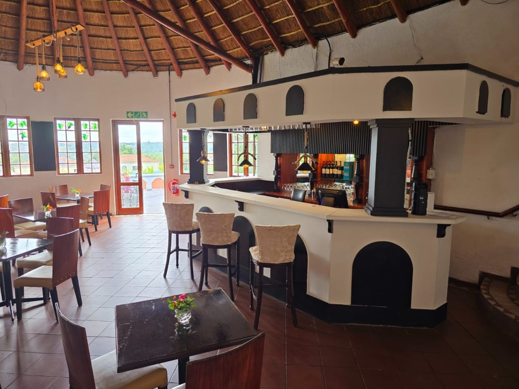 Beverly Hills Lodge - Restaurant 10